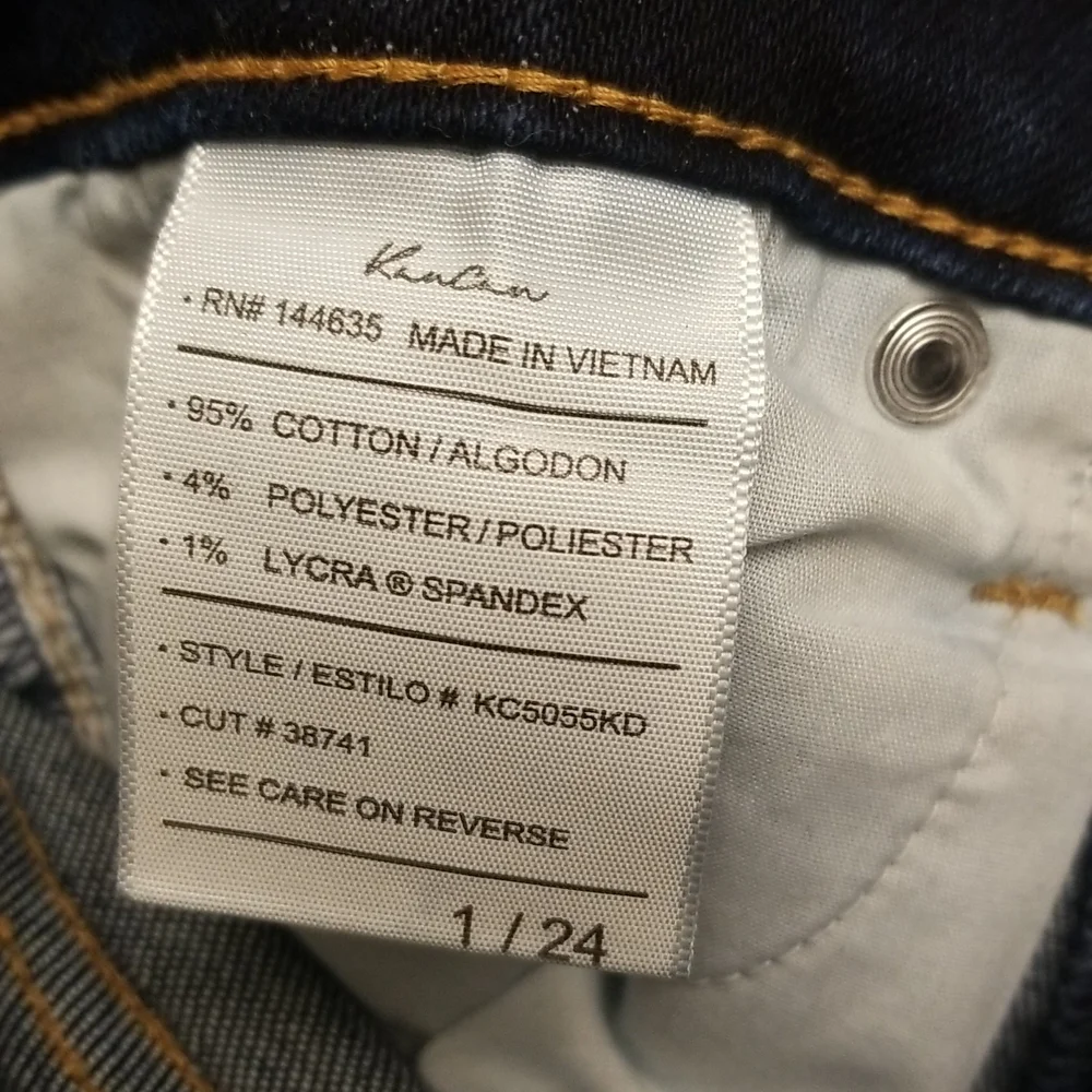 KanCan distressed jeans, New with tags - Picture 11 of 12